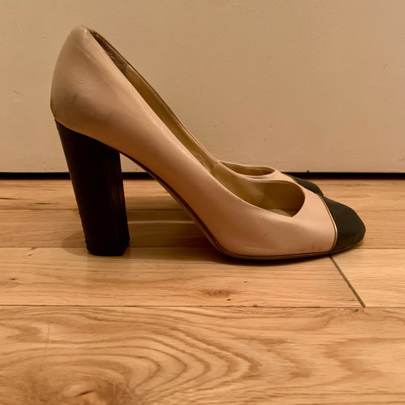 J. Crew Shoes - J.Crew tan and black color block pumps